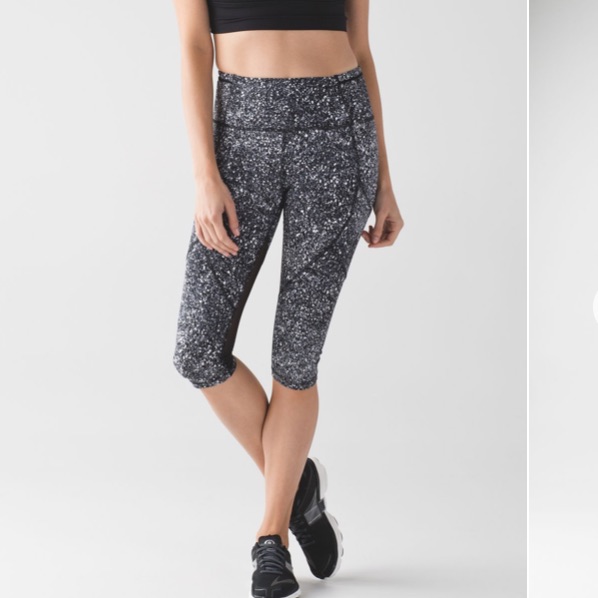 Lululemon Outrun 17" Crop Splatter White Black 2